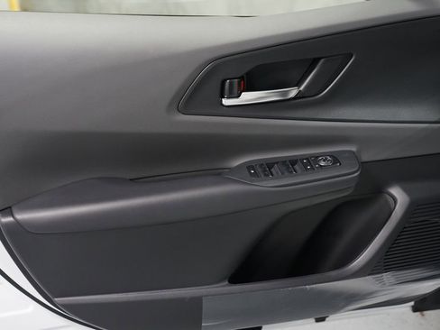 Certified 2025 Toyota Prius image 28