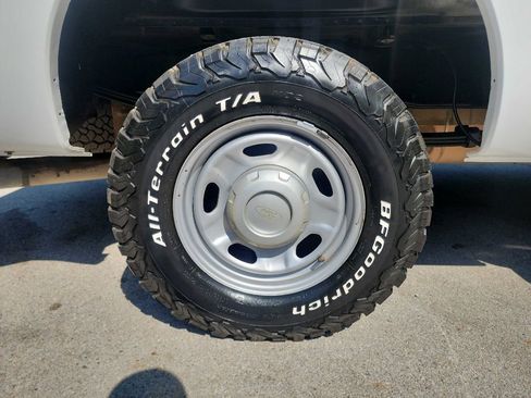 Used 2016 Ford F250 XL w/ Power Equipment Group image 12