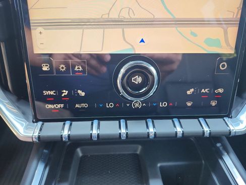 Certified 2026 GMC Acadia Elevation w/ Black Edition FWD image 18