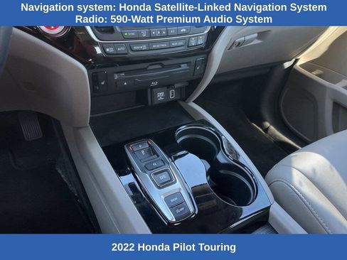 Used 2022 Honda Pilot Touring image 10