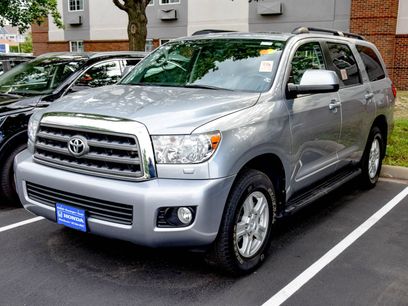 Used 2015 Toyota Sequoia SR5 w/ Premium Package