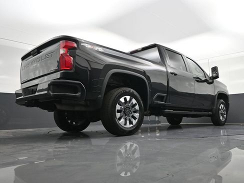 Used 2021 Chevrolet Silverado 2500 Custom w/ Custom Value Package AWD/4WD image 26