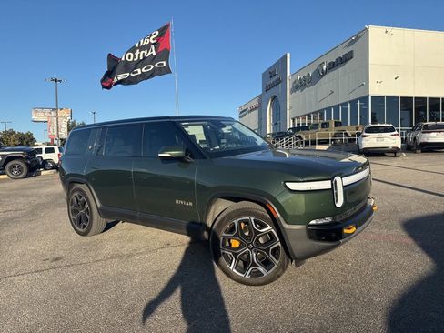 Used 2023 Rivian R1S Adventure image 67