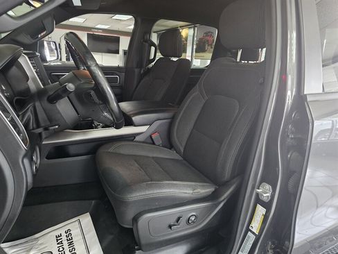 Used 2020 RAM 1500 Big Horn AWD/4WD image 12