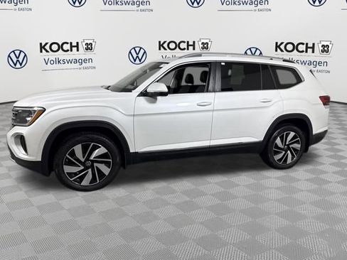Used 2025 Volkswagen Atlas SEL image 4