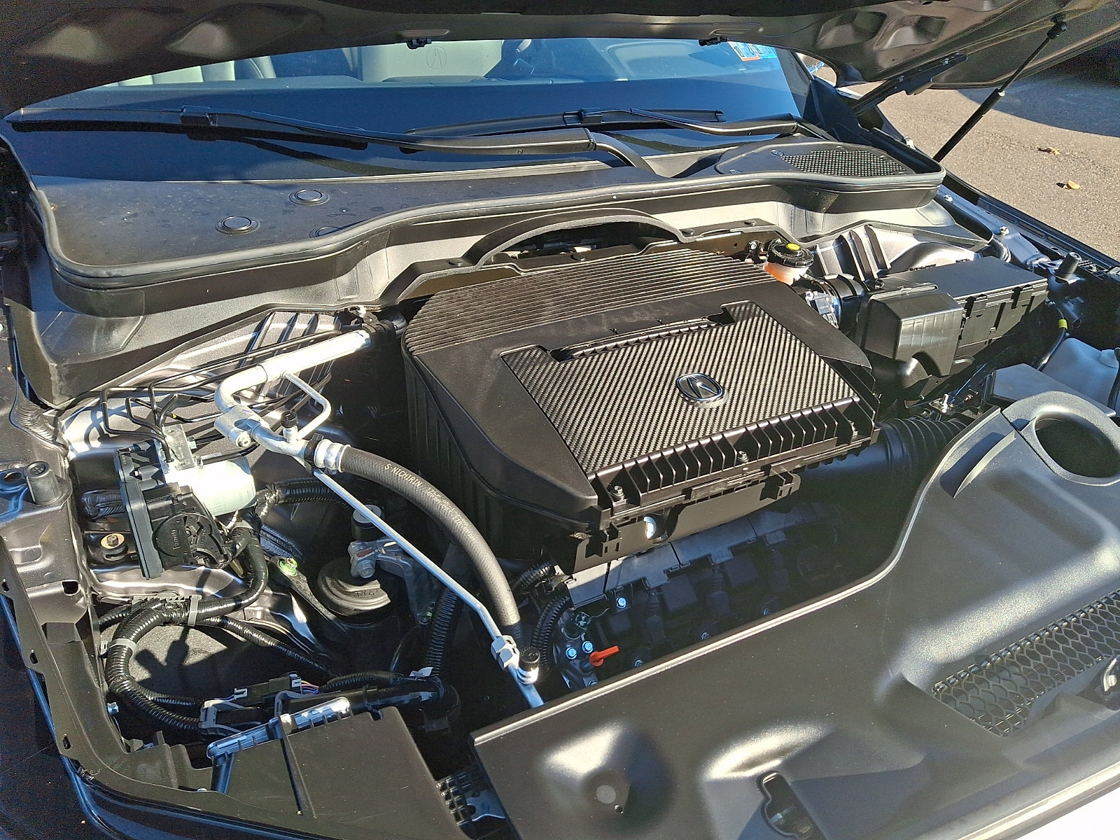 Certified 2026 Acura MDX w/ Technology Package FWD image 31