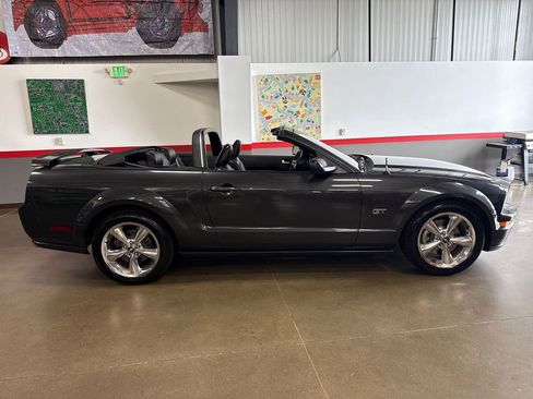 Used 2007 Ford Mustang GT image 3