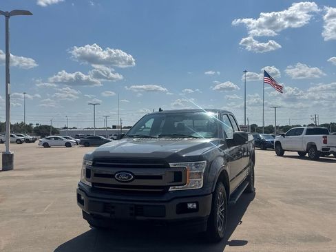 Used 2018 Ford F150 XLT w/ Equipment Group 302A Luxury AWD/4WD image 7