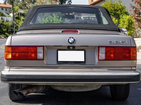 Used 1989 BMW 325i Convertible RWD image 17