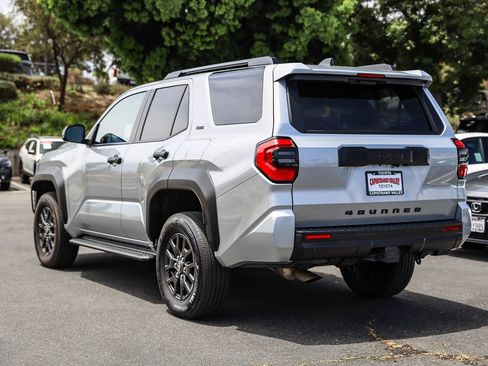 Certified 2025 Toyota 4Runner SR5 AWD/4WD image 6