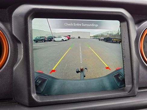 Used 2021 Jeep Gladiator Mojave AWD/4WD image 31