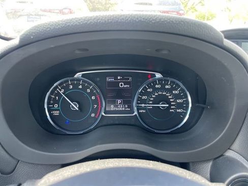 Used 2017 Subaru Forester 2.5i Touring AWD/4WD image 12