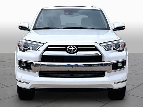 Used 2024 Toyota 4Runner Limited AWD/4WD image 4