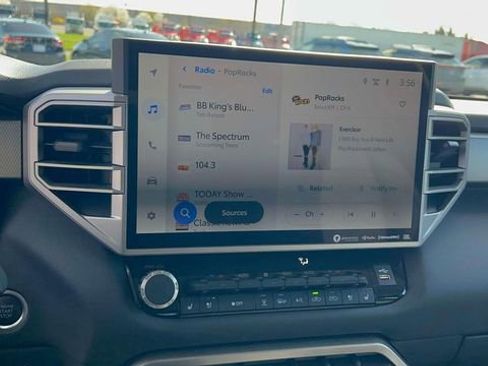 Used 2022 Toyota Tundra Limited image 21