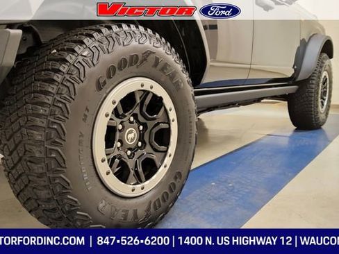 Used 2023 Ford Bronco Badlands w/ Sasquatch Package image 9