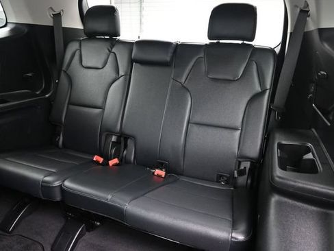Used 2024 Kia Telluride EX w/ EX Captain's Chair Package AWD/4WD image 13