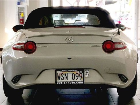 Used 2022 MAZDA MX-5 Miata Grand Touring w/ Weather Package RWD image 4