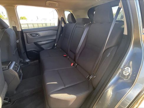 Used 2024 Nissan Rogue S image 21