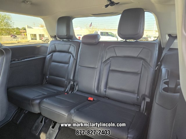 New 2027 Lincoln Navigator Premiere AWD/4WD image 10