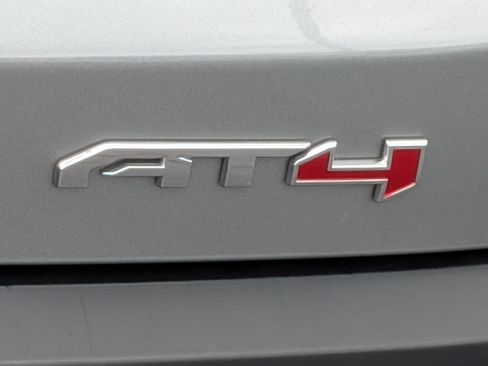 Used 2023 GMC Acadia AT4 w/ Preferred Package AWD/4WD image 9