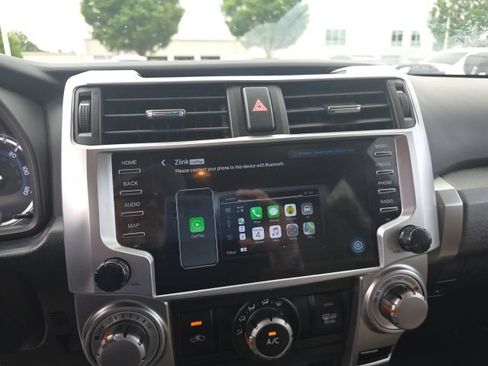 Used 2016 Toyota 4Runner SR5 AWD/4WD image 22