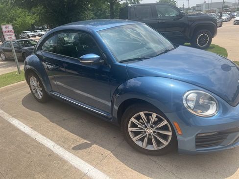 Used 2018 Volkswagen Beetle 2.0T S FWD image 5