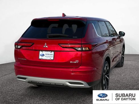 Used 2023 Mitsubishi Outlander SE image 5