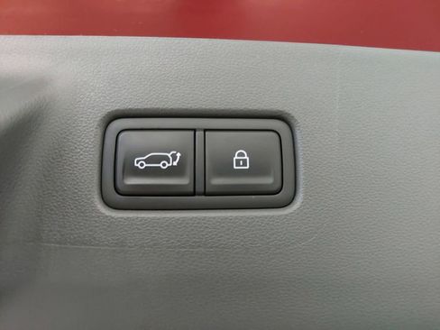 Used 2025 Hyundai Santa Fe SEL AWD/4WD image 14