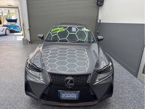 Used 2017 Lexus IS 200t F Sport w/ F Sport Package RWD image 7