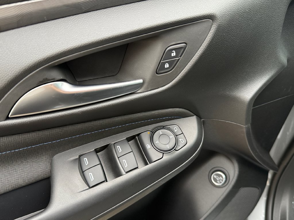 New 2026 Buick Envista Sport Touring w/ Convenience I Package FWD image 15