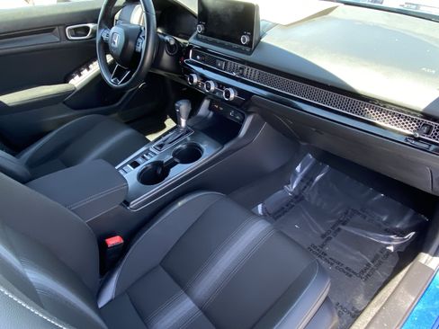 Used 2024 Honda Civic Sport image 9