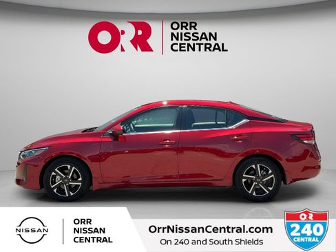 Used 2025 Nissan Sentra SV FWD image 8