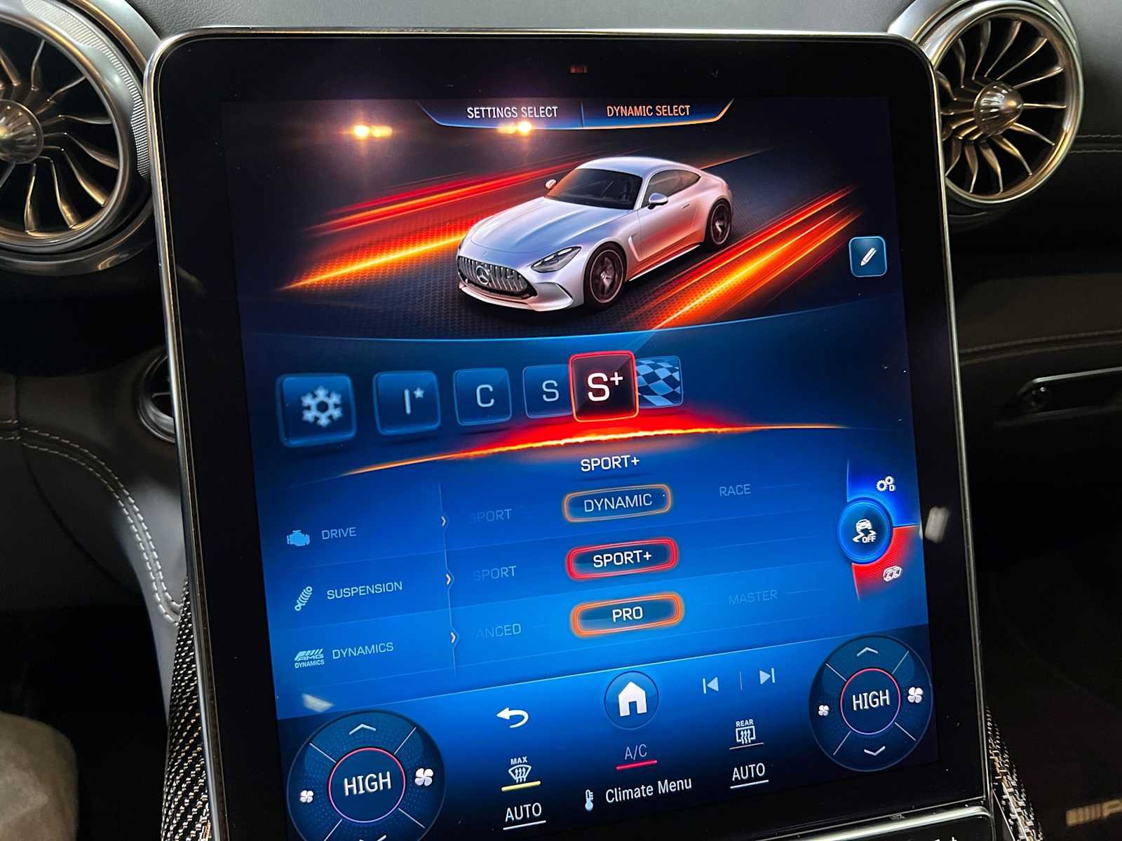 Used 2024 Mercedes-Benz AMG GT 63 image 41