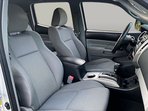 Used 2012 Toyota Tacoma 4x4 Double Cab w/ TRD Sport Upgrade Pkg image 8