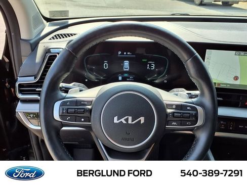 Used 2023 Kia Sportage EX image 20