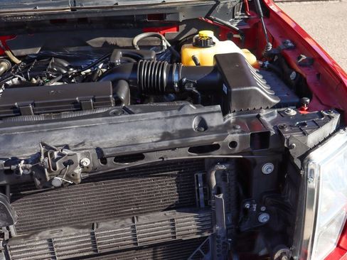 Used 2014 Ford F150 XLT w/ XLT Chrome Package image 13