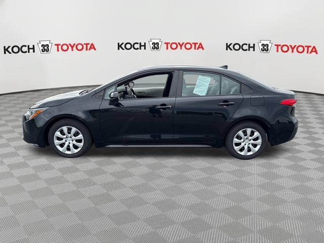 Certified 2023 Toyota Corolla LE FWD image 4