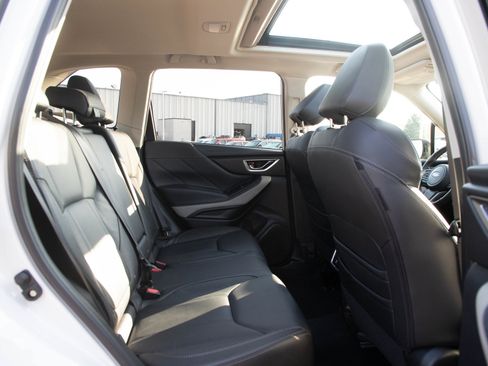 Used 2024 Subaru Forester Limited AWD/4WD image 15