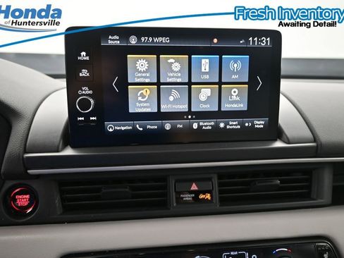 Used 2024 Honda Pilot Touring image 27