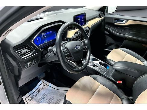 Used 2021 Ford Escape Titanium w/ Titanium Premium Package image 16