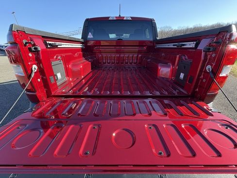 New 2025 Ford Maverick XLT image 21