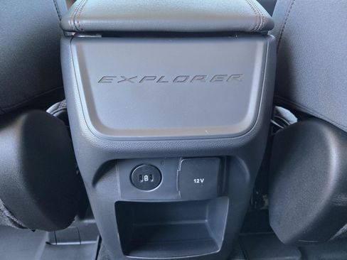 New 2026 Ford Explorer Active RWD image 29