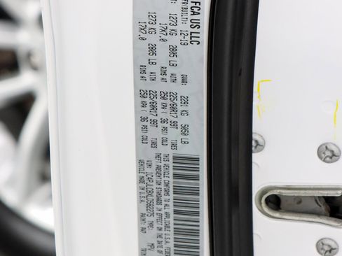 Used 2020 Jeep Cherokee Latitude image 31