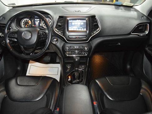 Used 2019 Jeep Cherokee Latitude Plus image 27