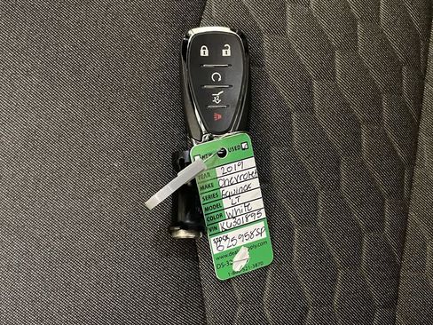 Used 2019 Chevrolet Equinox LT w/ Driver Convenience Package FWD image 27