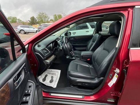 Used 2019 Subaru Outback 2.5i Limited AWD/4WD image 21