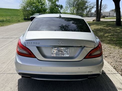 Used 2012 Mercedes-Benz CLS 550 w/ Premium I Pkg image 8
