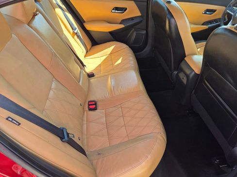 Used 2020 Nissan Sentra SV w/ SV Premium Package FWD image 12