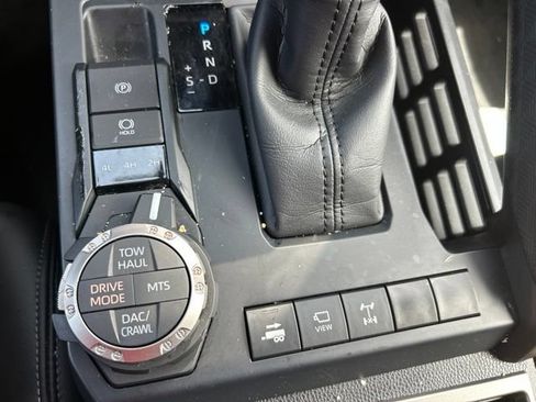 Used 2024 Toyota Tacoma TRD Off-Road w/ TRD Off Road Premium Package AWD/4WD image 24