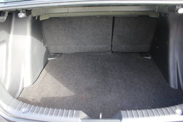 Used 2019 Toyota Yaris LE FWD image 27